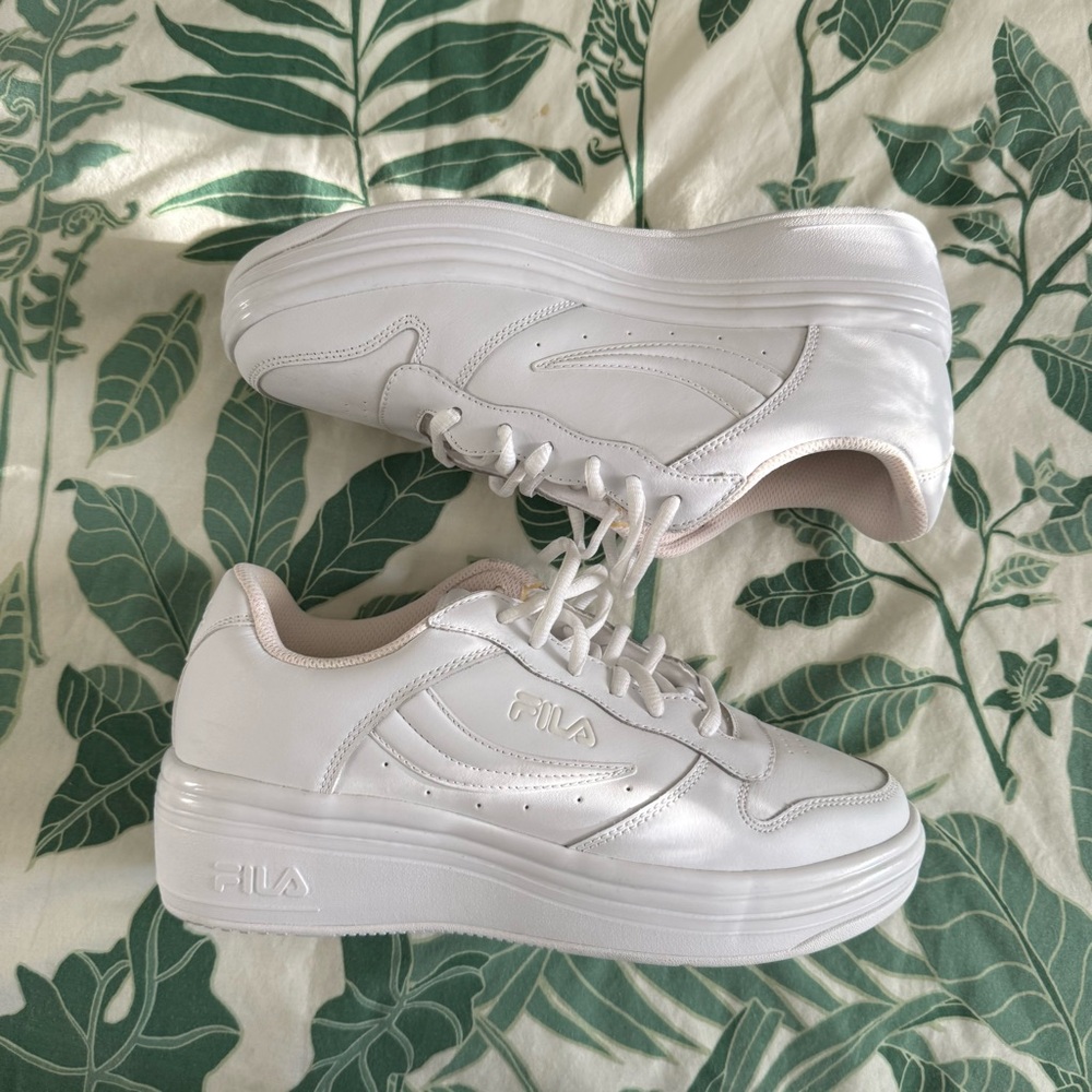 Fila Women's Classic White Sneakers